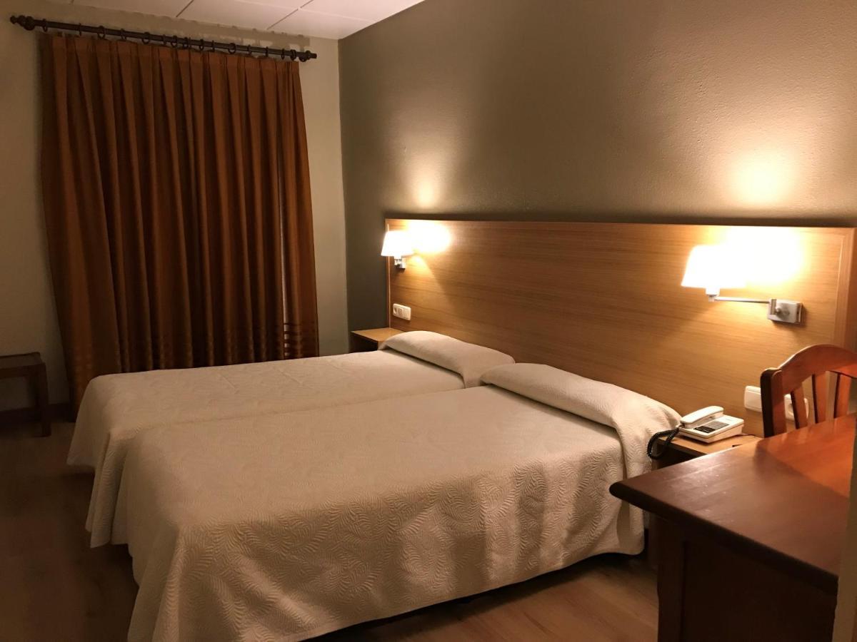 Hotel Bellavista Bellver De Cerdanya Buitenkant foto